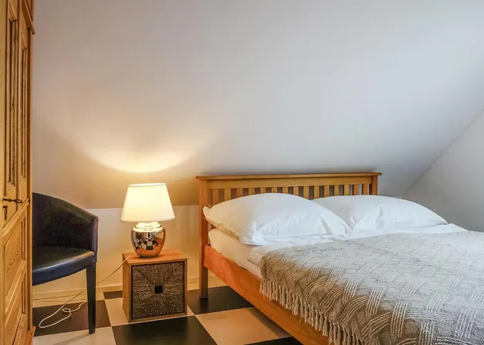 Awesome In With Wifi بيت للعطل *